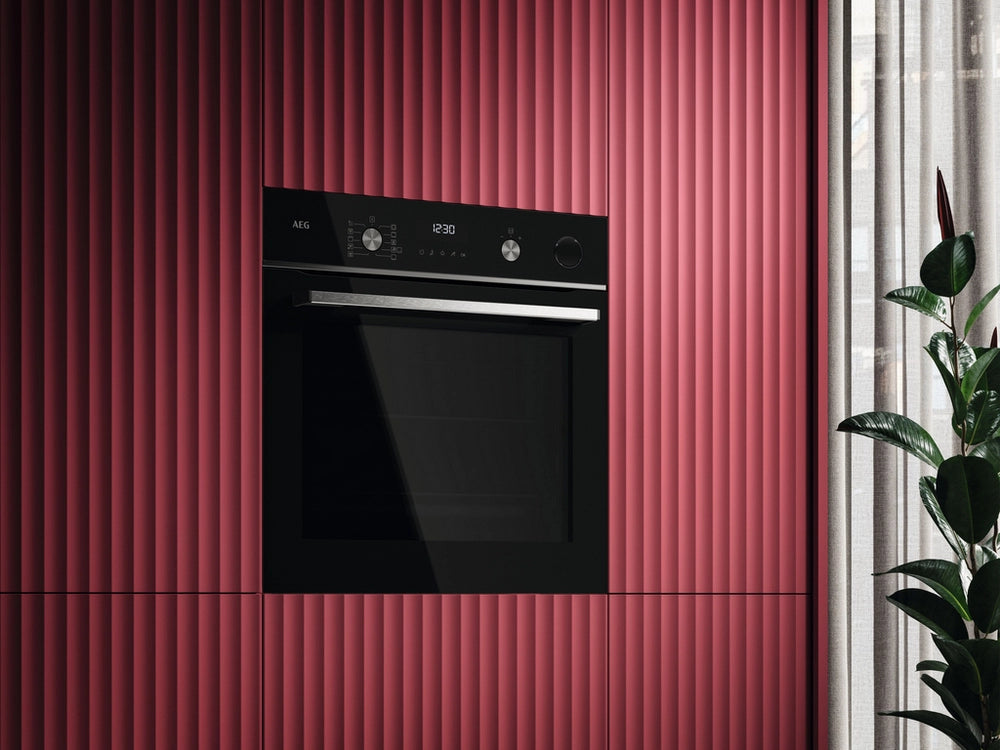 AEG GR6PB52FSB 59.6cm Built In Electric Single Oven - Gloss Black with Steel Trim
