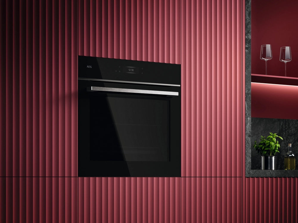 AEG GX7PB63FSB 59.6cm Built In Electric Single Oven - Gloss Black with Steel Trim