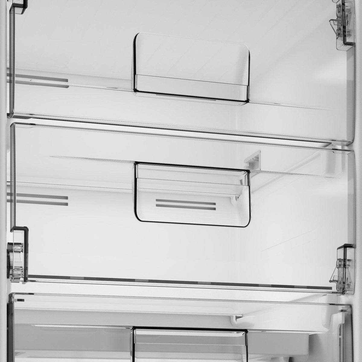 Blomberg FNM4671P 59.5cm Tall Freezer - White