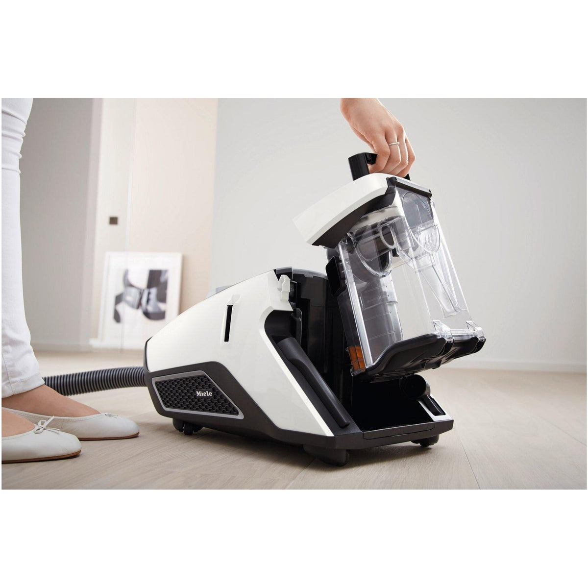 Miele CX1COMFORT Blizzard Comfort Cylinder Vacuum Cleaner - White