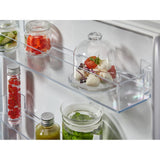 AEG NSC7T185ES 54.6cm 50/50 Built In Frost Free Fridge Freezer