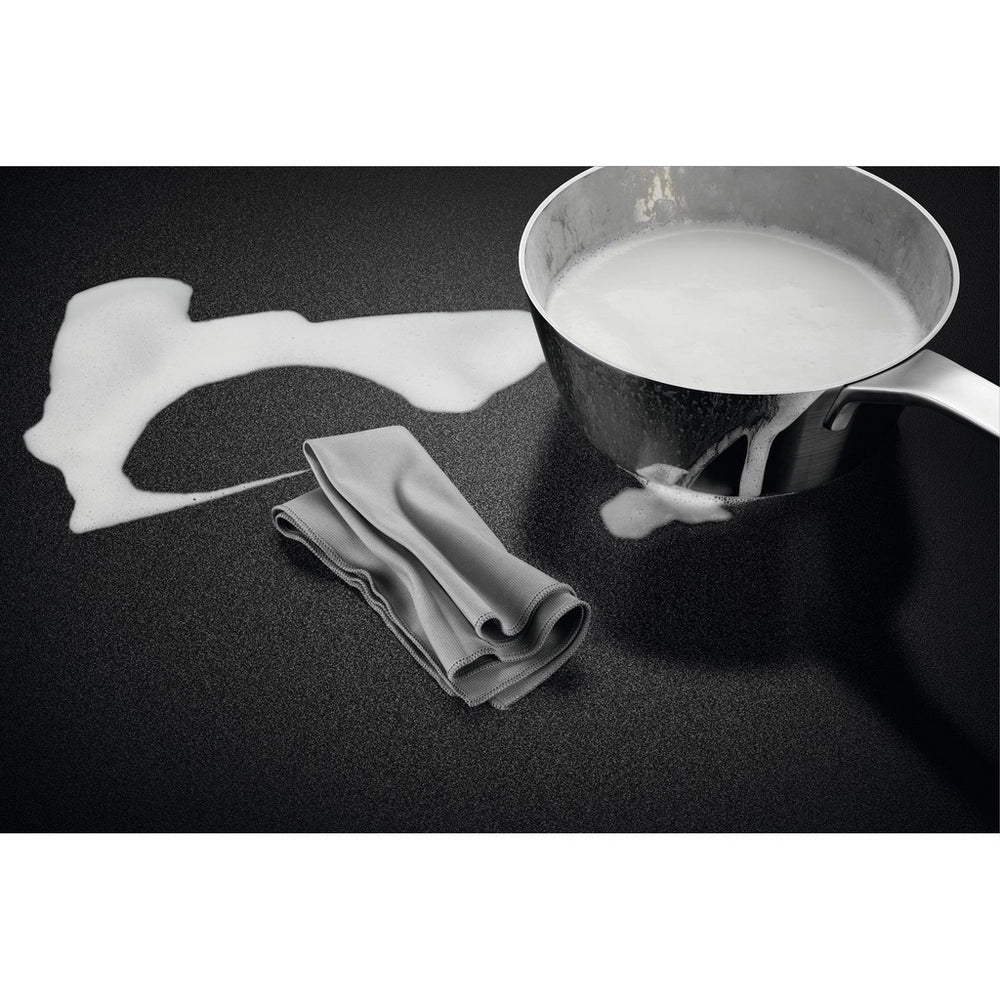 AEG Exclusiv Line SO64IB0BFZ 59cm Induction Hob - Black