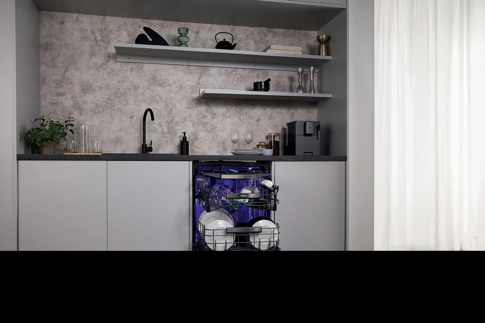 Haier XS 4A4M4BB-80 Integrated Dishwasher - 14 Place Settings