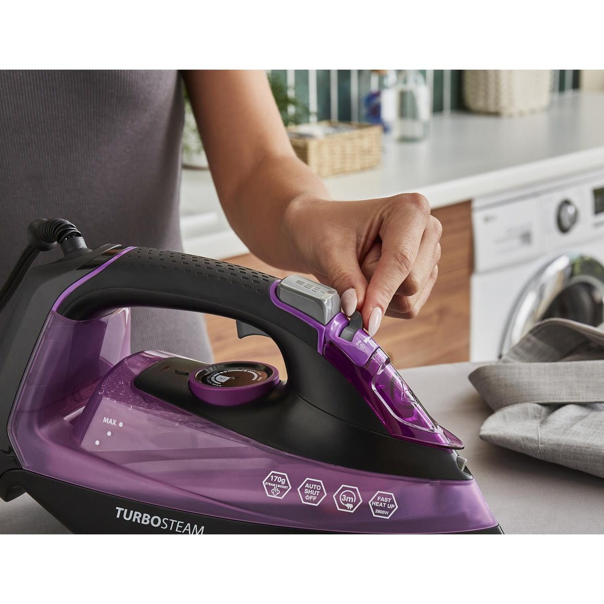 Morphy Richards 303140 Turbosteam 2800W Steam Iron - Purple